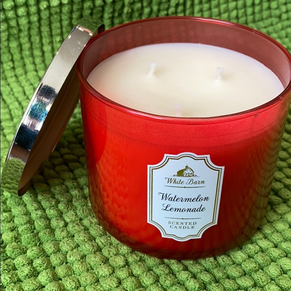 White Barn - Bath & Body Works candle